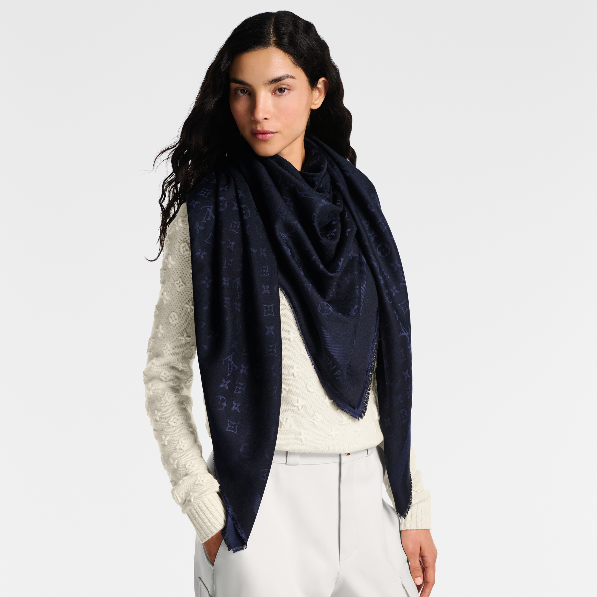 Monogram Classic Shawl S00 - Accessories | LOUIS VUITTON